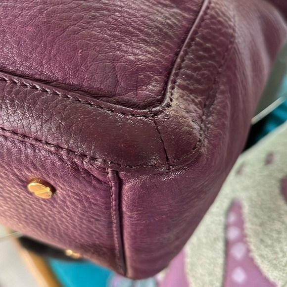Tory Burch  purple leather shoulder bag  satchel 2 exterior pockets  Goldtone HW - Picture 17 of 17